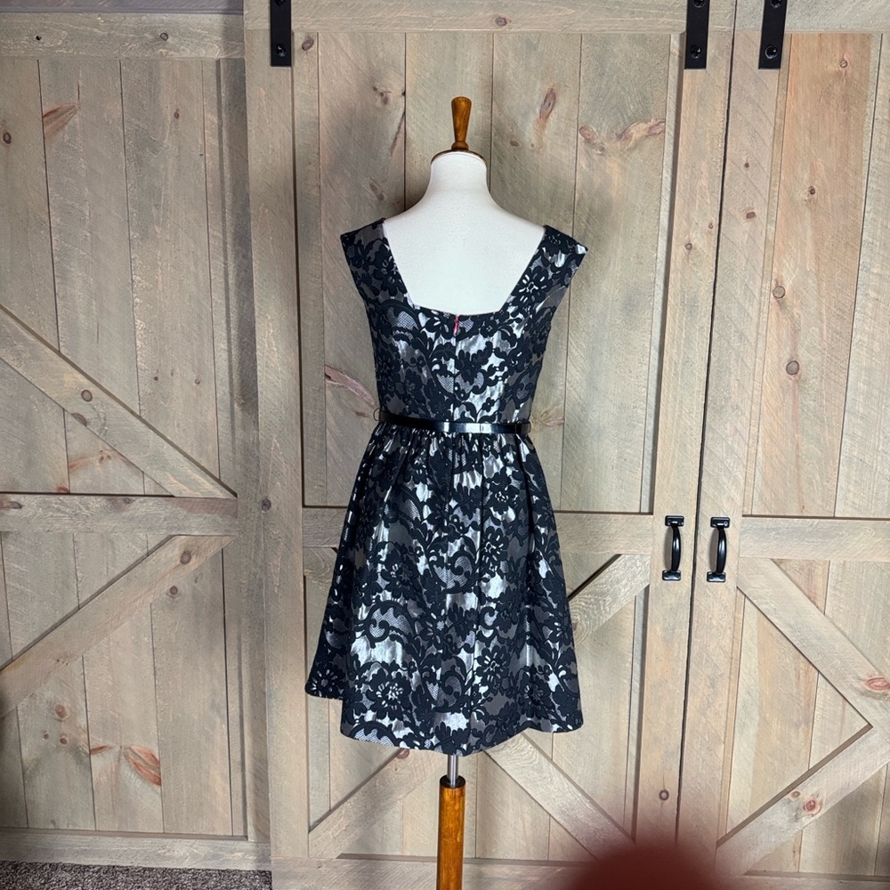Eliza J metallic brocade fit and flare cocktail / special occasion dress Size 6 - Picture 10 of 13
